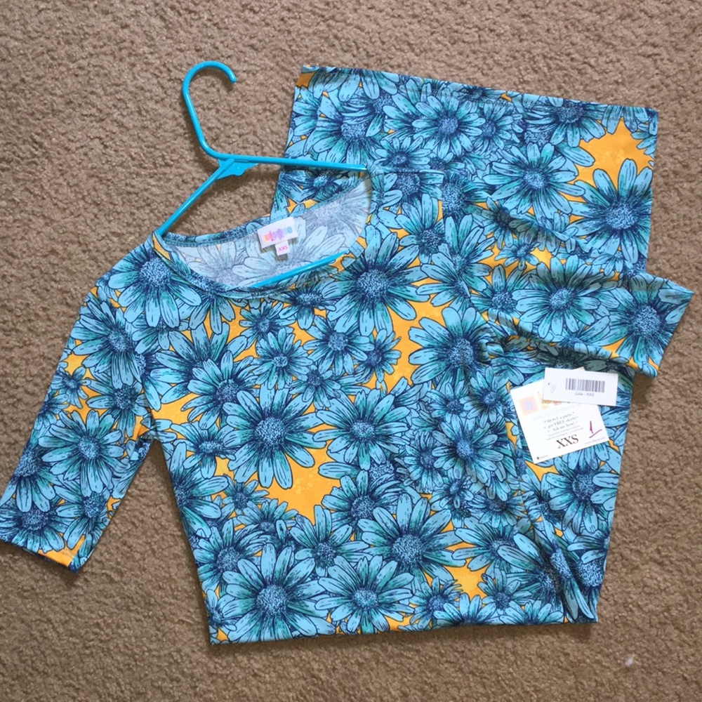 Lularoe Blue floral Julia
